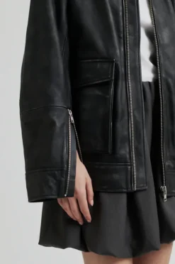 Auras Leather Jacket, black