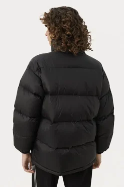 Leila untuvatakki, black