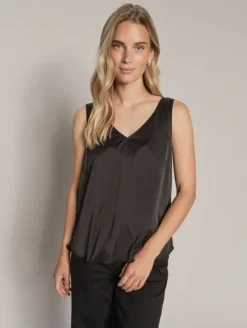 Mos Mosh - Astrid v-neck silkkitoppi, black