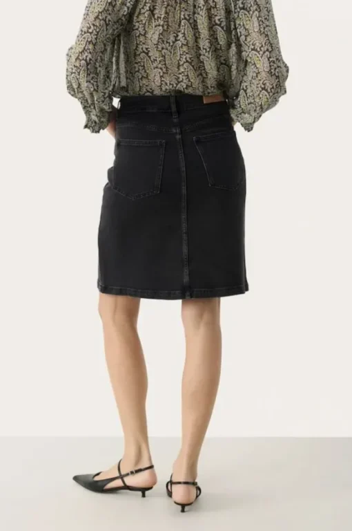 Part Two - Leja farkkuhame, washed black denim