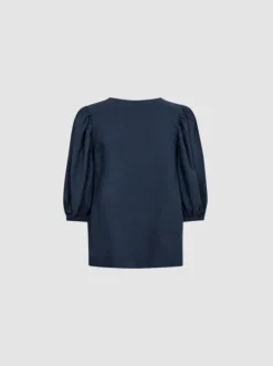 Taissa pellavapaita, spellbound