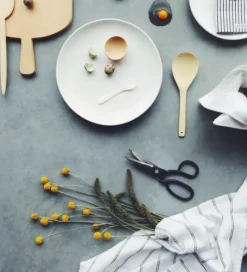 Tine K Home – riisikauha appelsiinipuusta