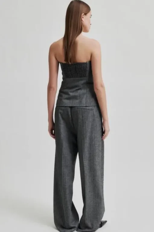 Waleria toppi, black